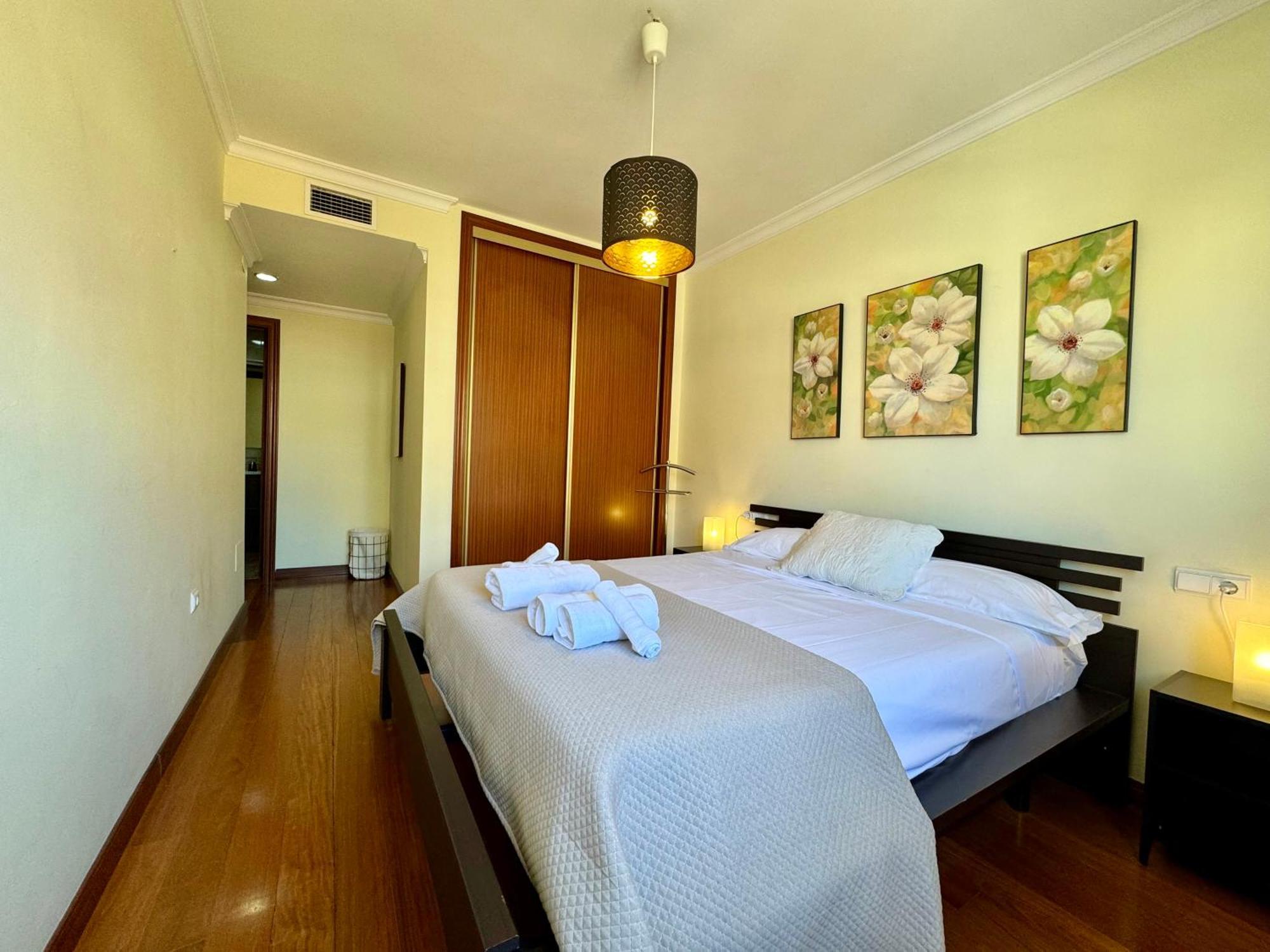 Lujoso Piso Centro Aparcamiento Privado, Terraza & Ac Apartman Málaga Kültér fotó