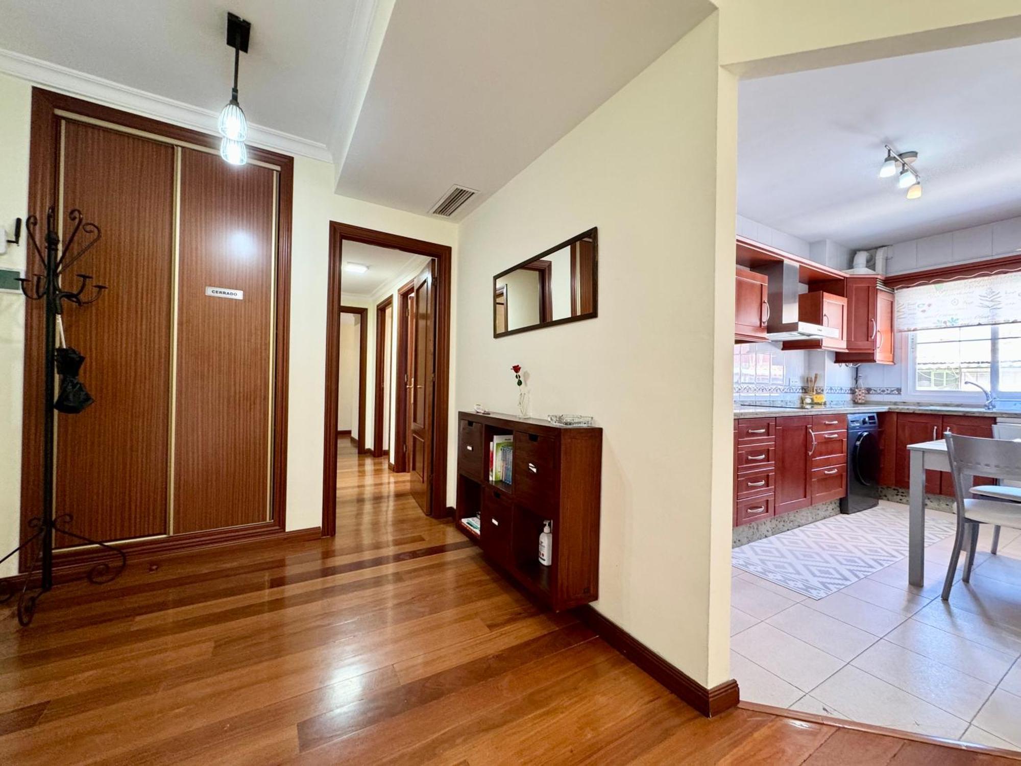 Lujoso Piso Centro Aparcamiento Privado, Terraza & Ac Apartman Málaga Kültér fotó